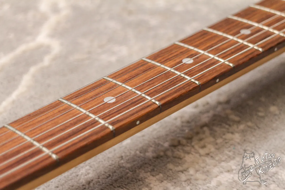 Homage HEG300 Stratocaster Red Sunburst