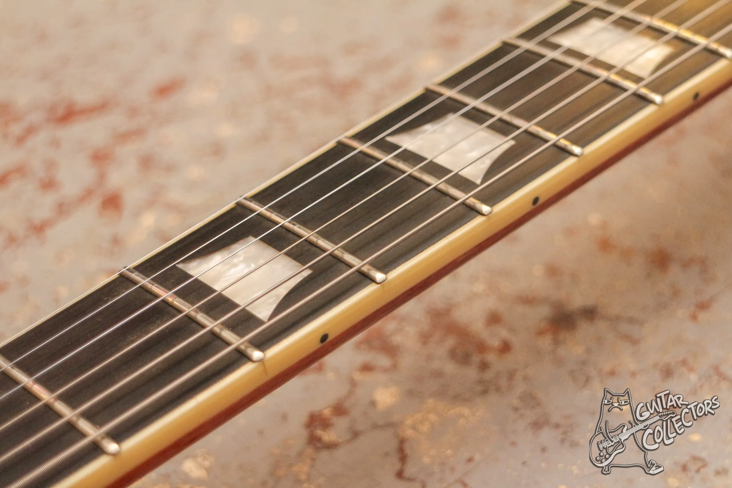 Vintage Reissued V100 Les Paul Standard