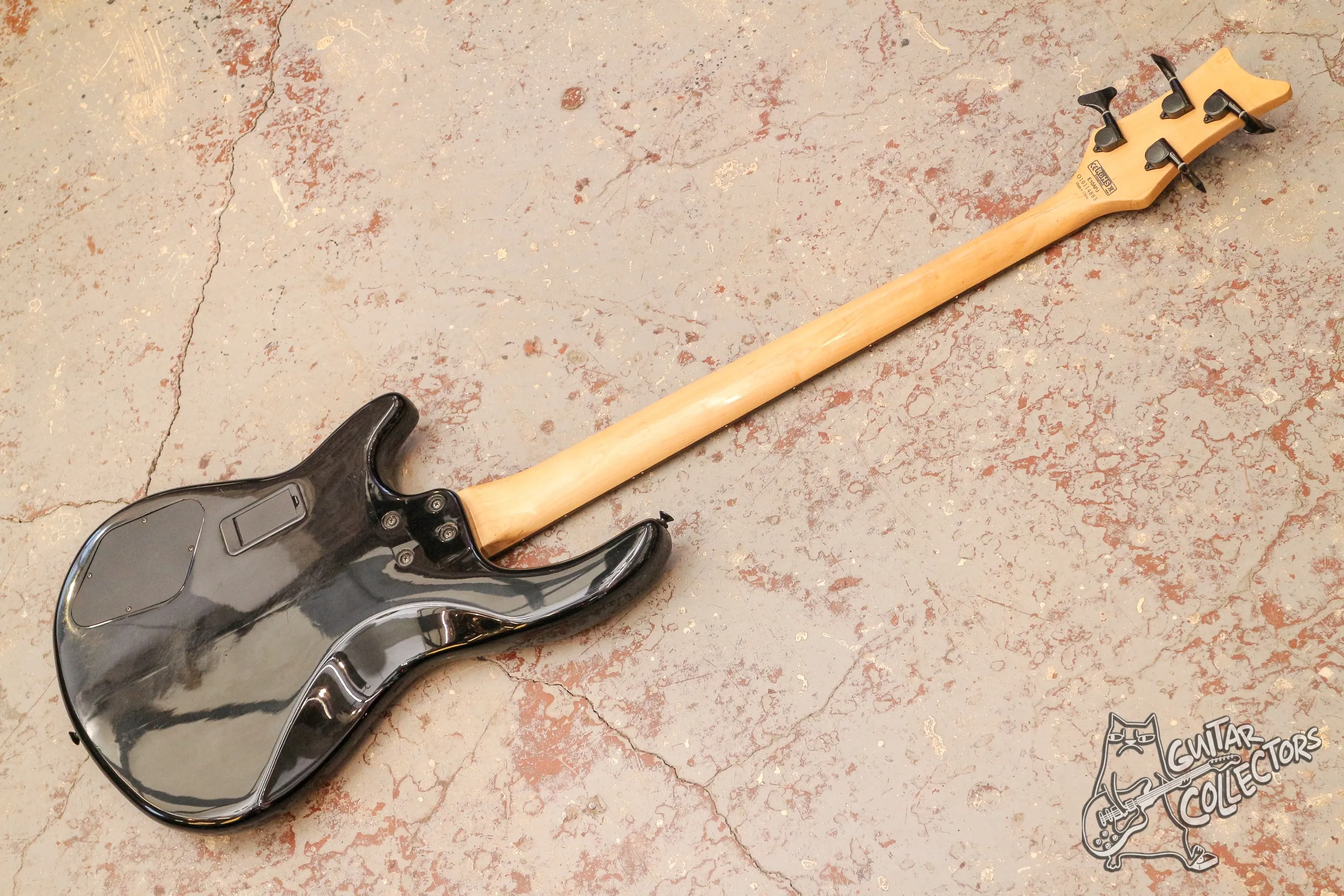 Dean E10APJ Skull PJ Bass