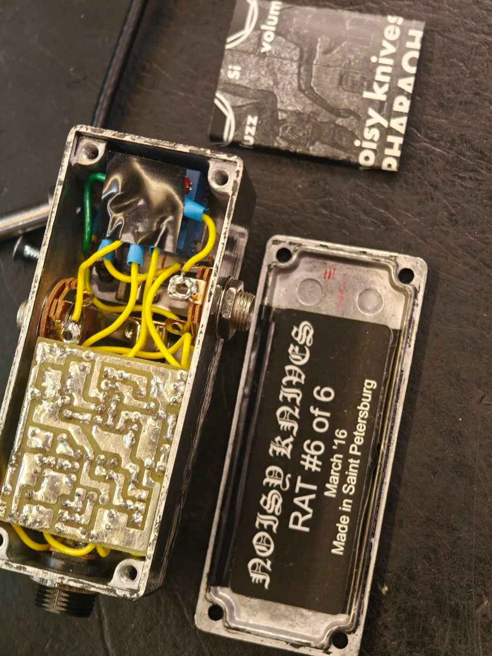 Noisy Knives Rat Distortion