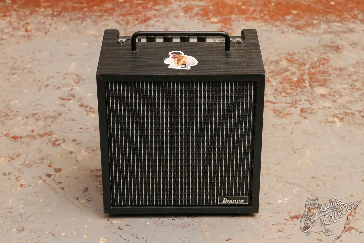 ibanez IBZ 10 GV Guitar Combo