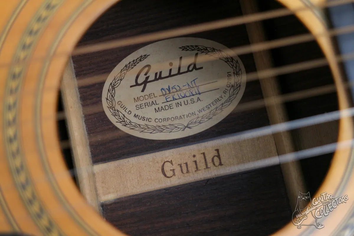 Guild DV52-NT Natural Dreadnought