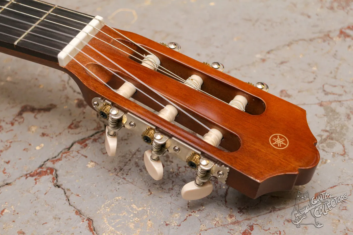 Yamaha C-40 Classical Guitar 4/4